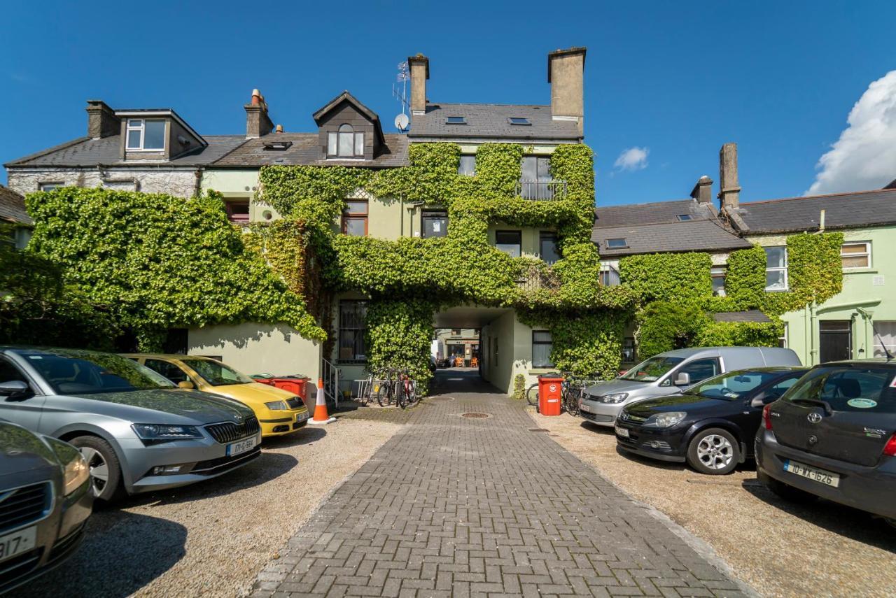 Charming City Centre Guest House Galway Exterior foto